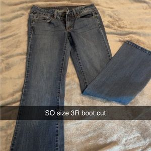 Boot cut jeans
